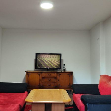 Saray Downtown Apartment Private Parking Free Wifi Szarajevó Kültér fotó